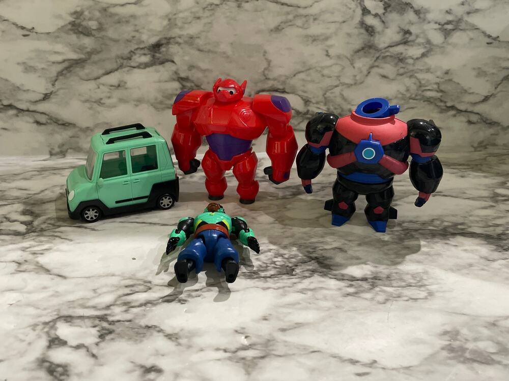 Big hero 6 squish to fit set
